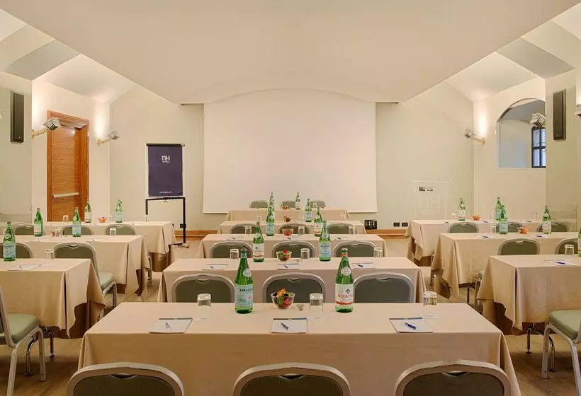هتل NH Bergamo