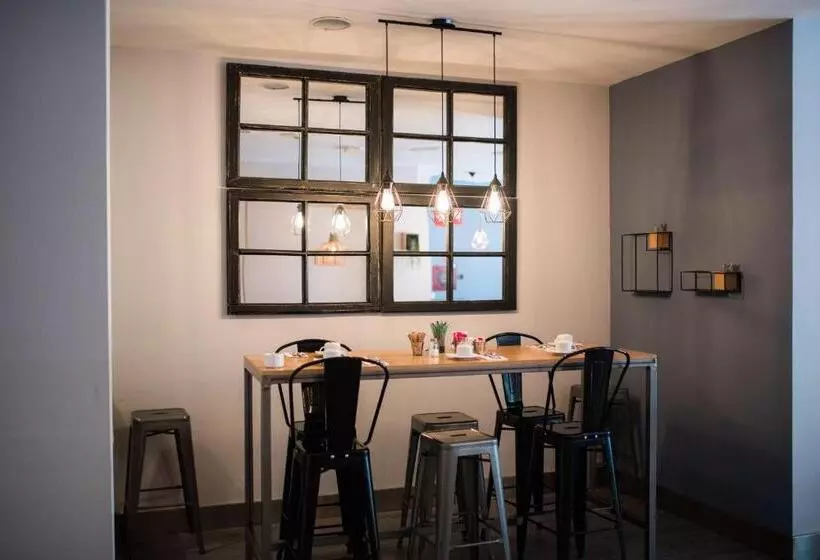 هتل Petit Palace Ruzafa