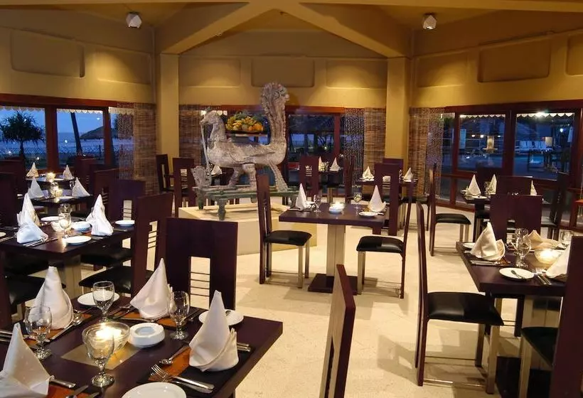 Отель Tangerine Beach