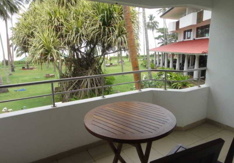 ホテル Tangerine Beach