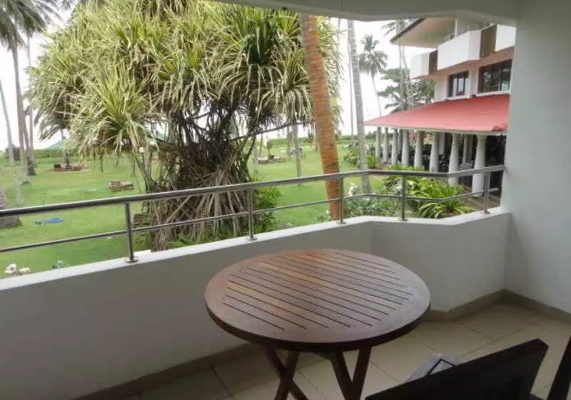 Отель Tangerine Beach