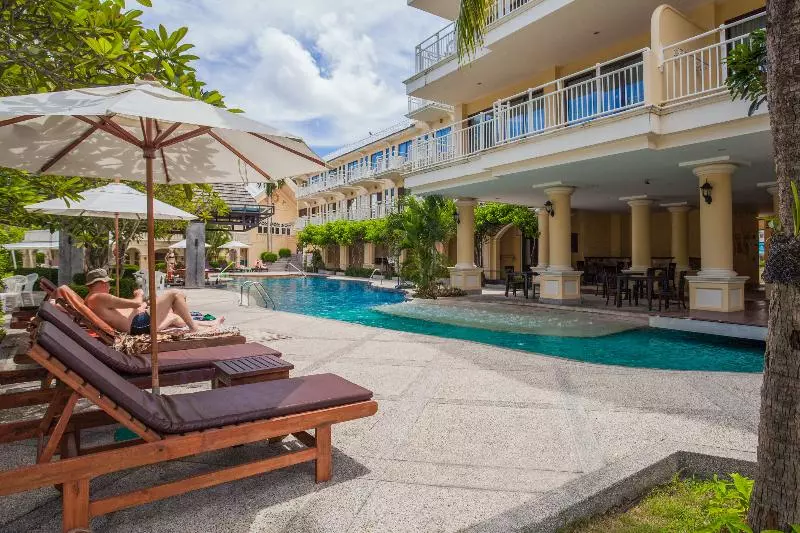 فندق The Front Village   Sha Plus