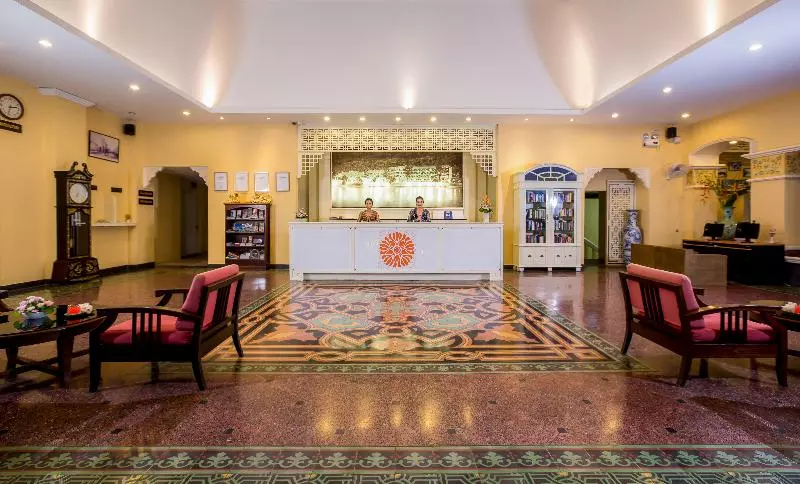 فندق The Front Village   Sha Plus