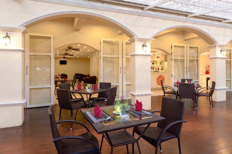 Otel The Front Village Sha Plus