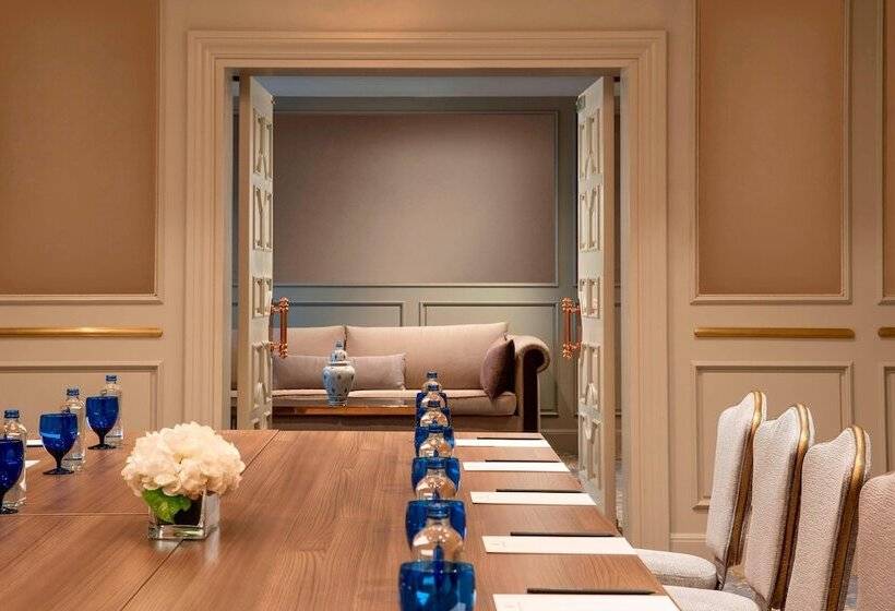 Hotel The Ritz Carlton, Istanbul At The Bosphorus