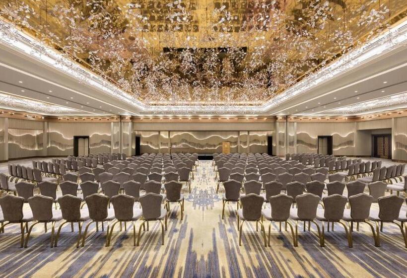 Hotel The Ritz Carlton, Istanbul At The Bosphorus