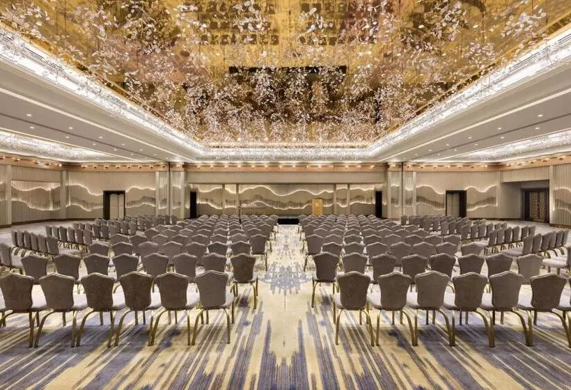 Hotel The Ritz Carlton, Istanbul At The Bosphorus