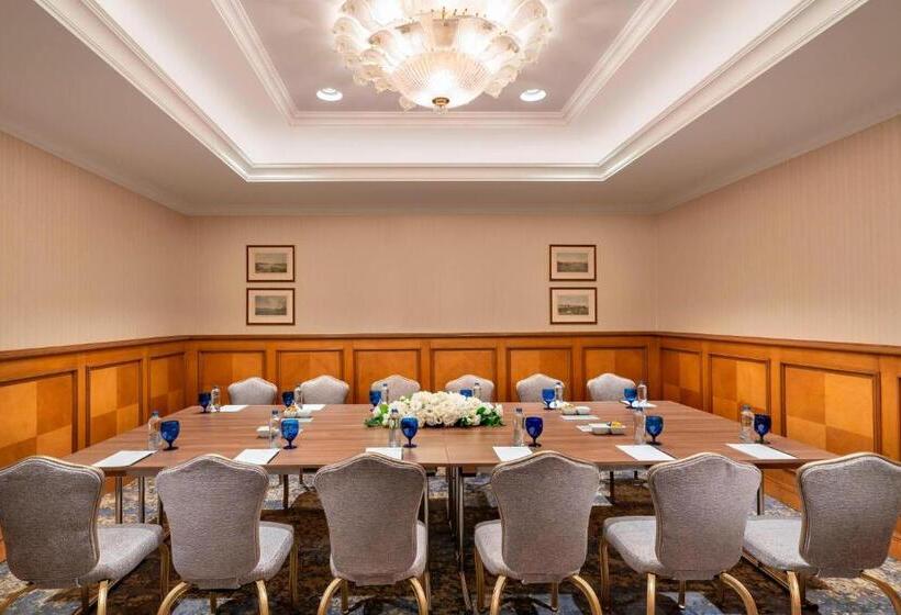 Hotel The Ritz Carlton, Istanbul At The Bosphorus