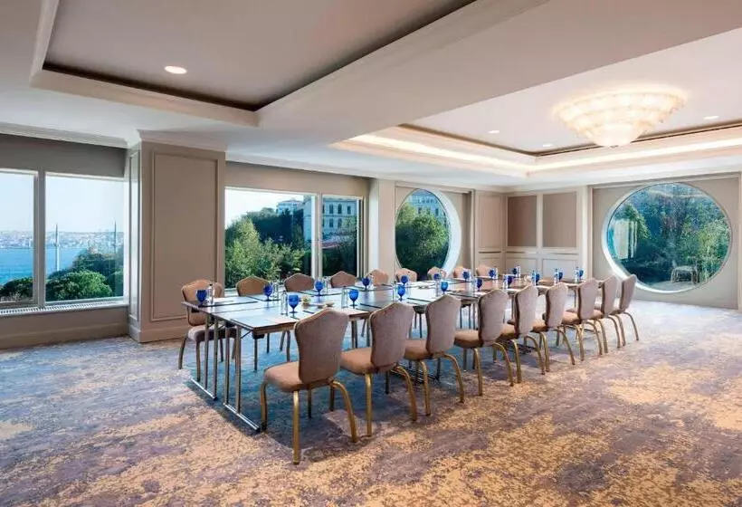 Hotel The Ritz Carlton, Istanbul At The Bosphorus