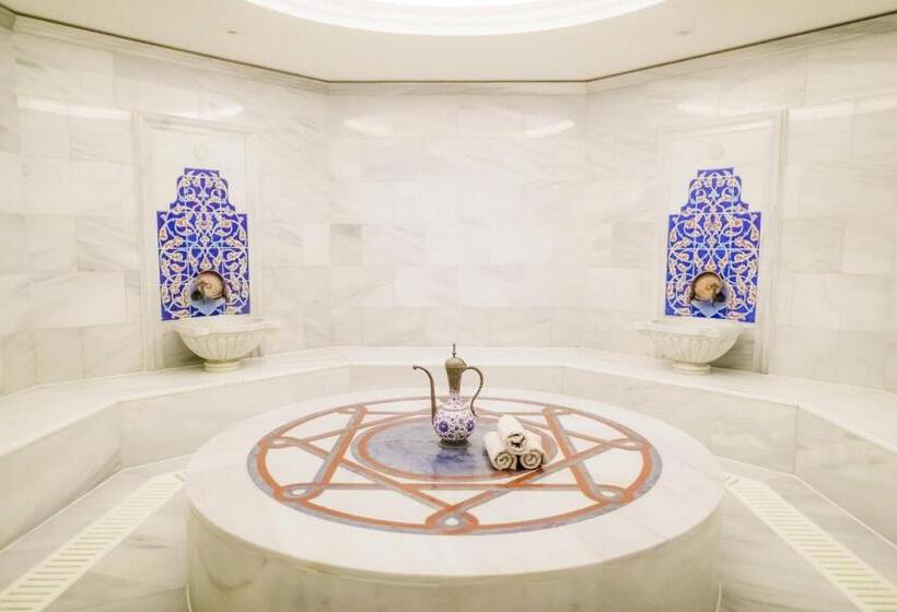 Hotel The Ritz Carlton, Istanbul At The Bosphorus