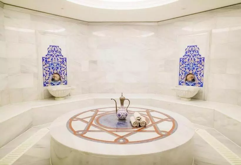 Hotel The Ritz Carlton, Istanbul At The Bosphorus