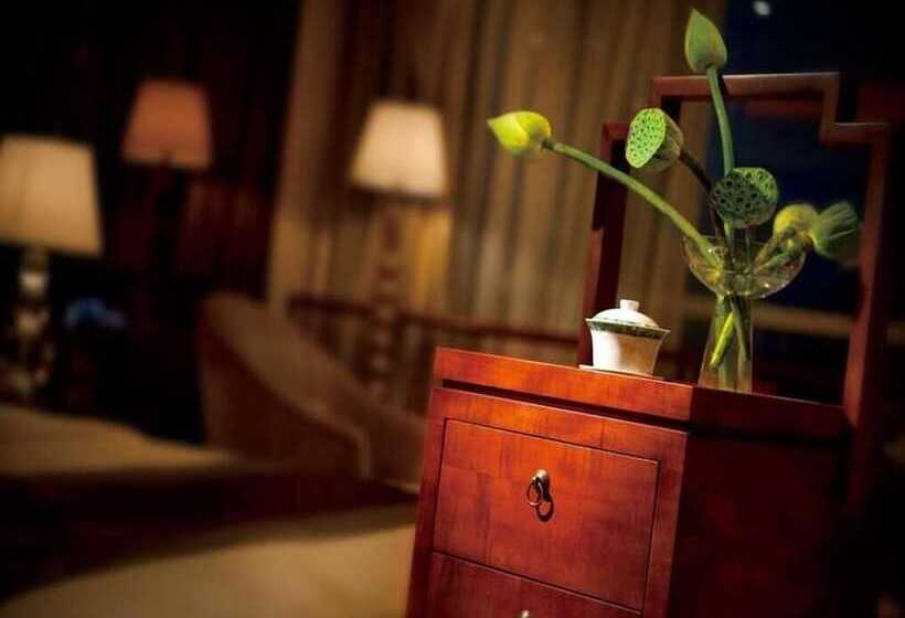 Отель Chengdu Tianfu Sunshine