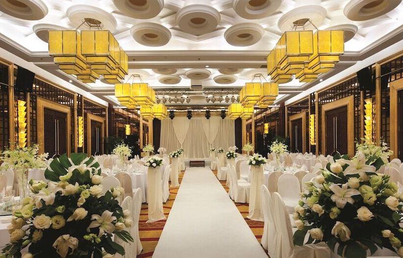 Отель Chengdu Tianfu Sunshine