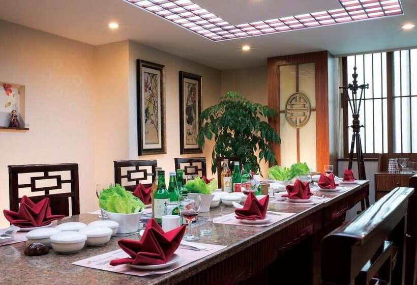 Отель Chengdu Tianfu Sunshine