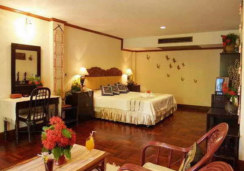 Mae Hong Son Mountain Inn & Resort