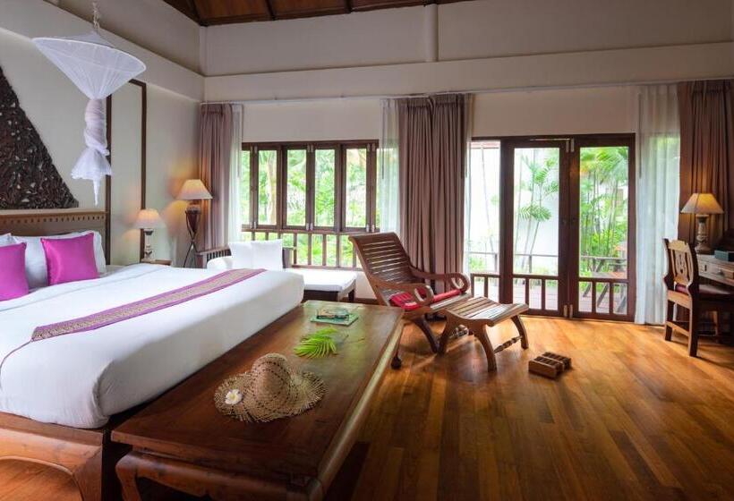 Royal Lanta Resort & Spa