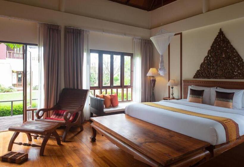 Royal Lanta Resort & Spa