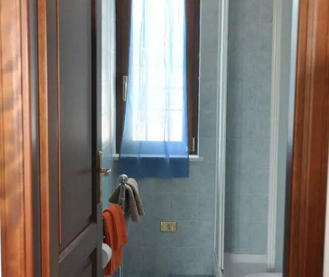 B&b Le Poggere   Piscina E Panorama