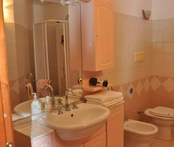 B&b Le Poggere   Piscina E Panorama