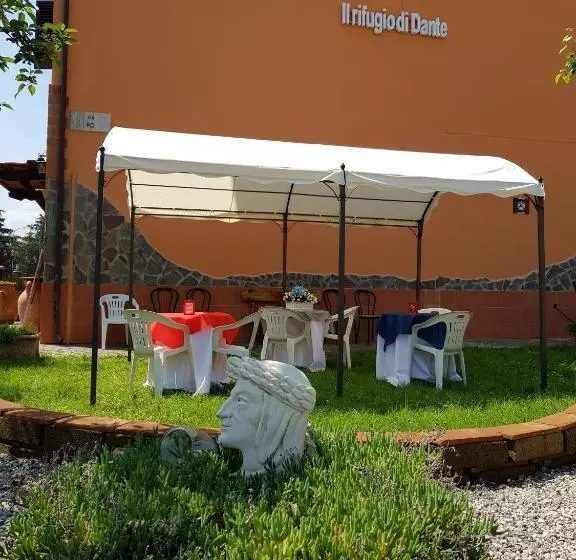 Aamiaismajoitus (B&B) Il Rifugio Di Dante