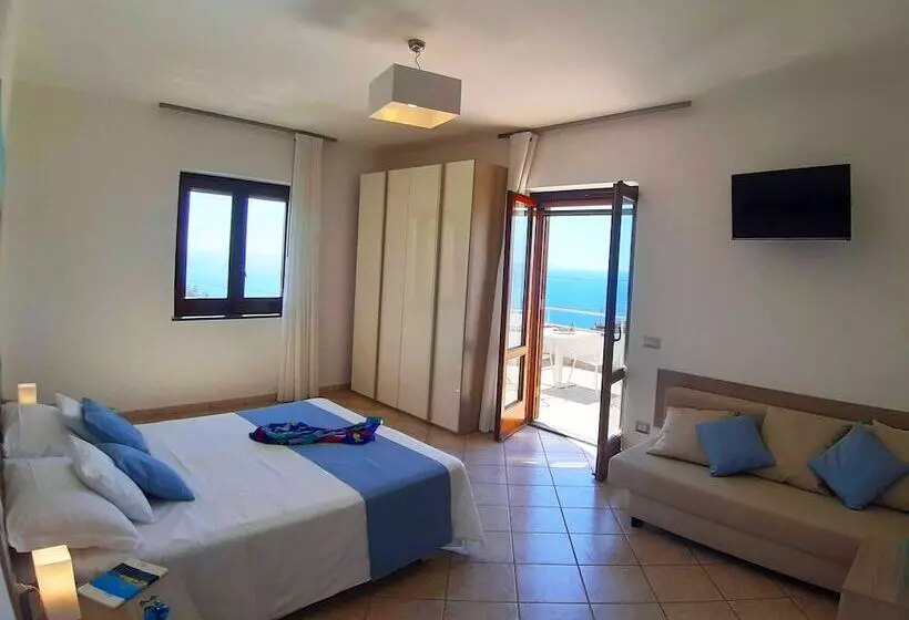 تختخواب و صبحانه Villa Raf