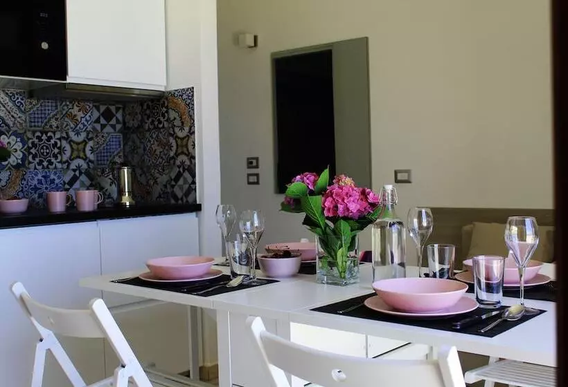 تختخواب و صبحانه Villa Raf