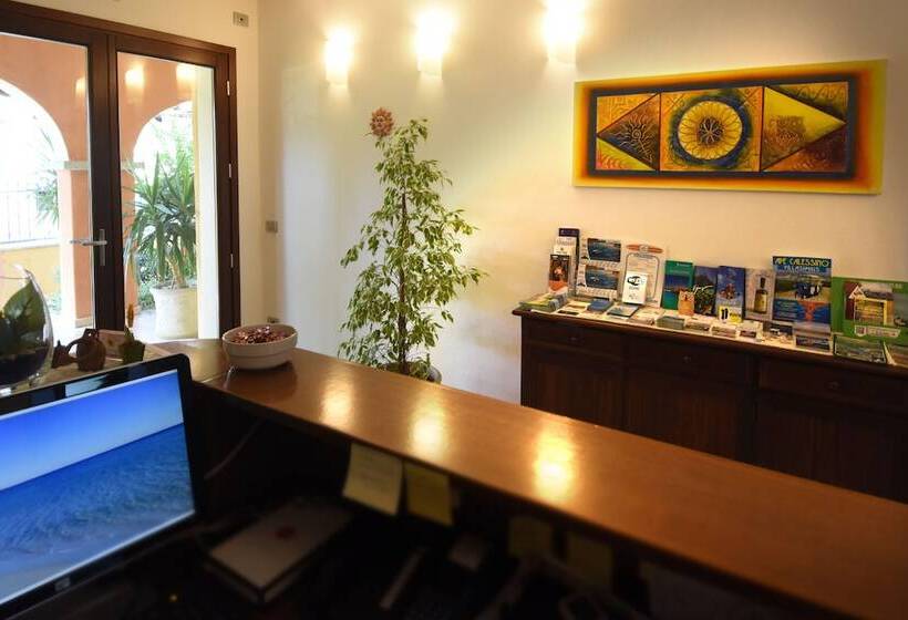 Отель Il Girasole