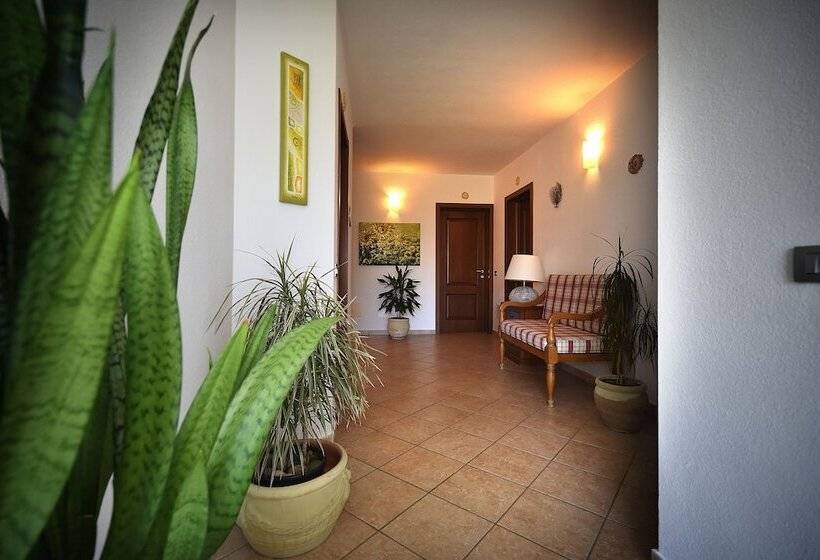 Отель Il Girasole