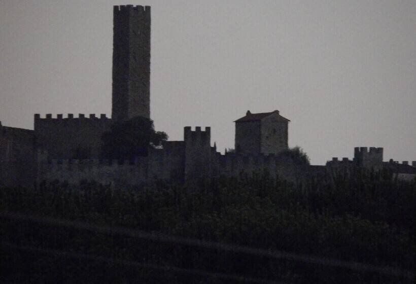 هتل روستایی Borgo Santa Lucia