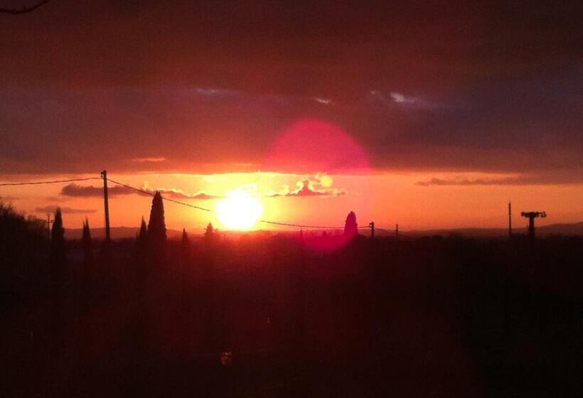 هتل روستایی Borgo Santa Lucia