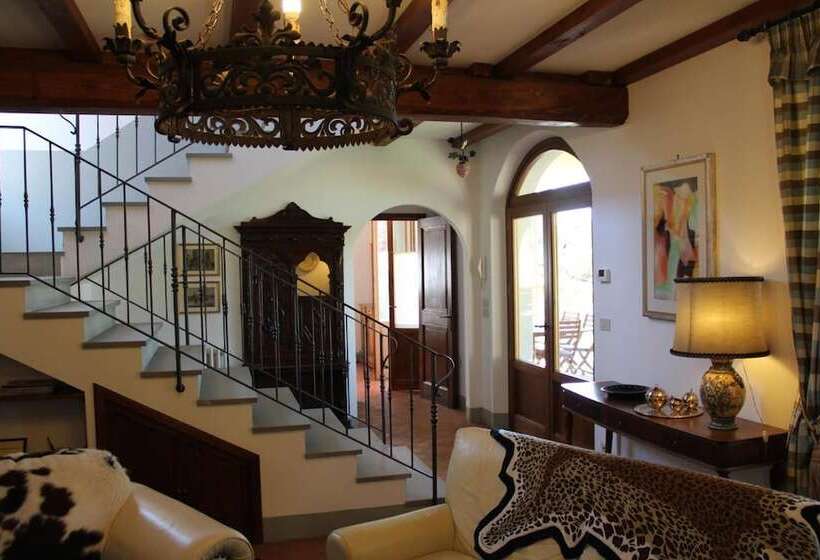 هتل روستایی Borgo Santa Lucia