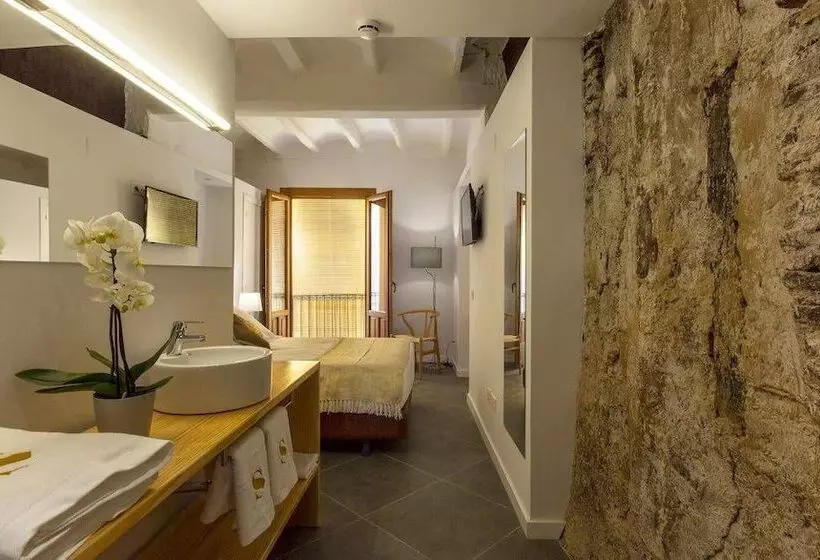 هتل Secrets Priorat