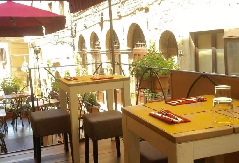 Albergodiffusovolterra