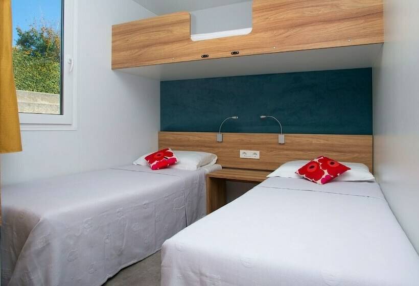 هتل Floating Resort