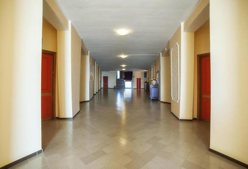 בית מלון כפרי Royal