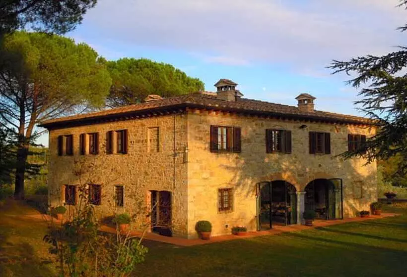 田舎風ホテル Podere Lucignano Secondo Agriturismo