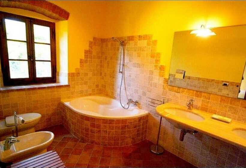 בית מלון כפרי Podere Lucignano Secondo Agriturismo