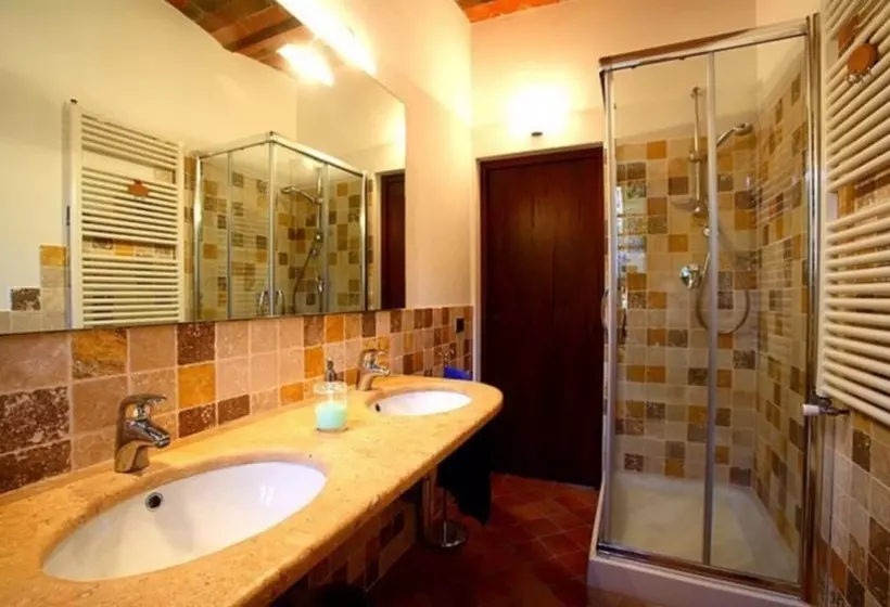 田舎風ホテル Podere Lucignano Secondo Agriturismo