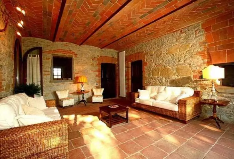 田舎風ホテル Podere Lucignano Secondo Agriturismo