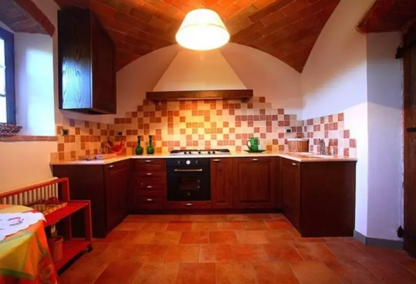 田舎風ホテル Podere Lucignano Secondo Agriturismo