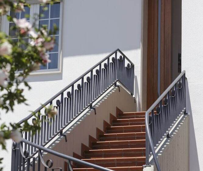 مبيت وإفطار Innsud