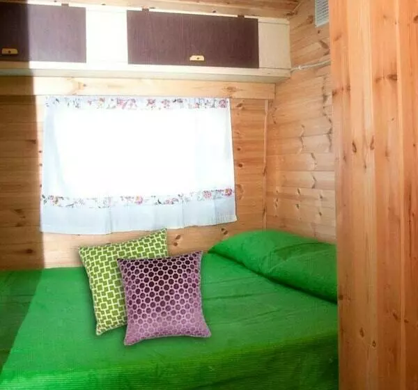 مسافرخانه Camping Poseidonia