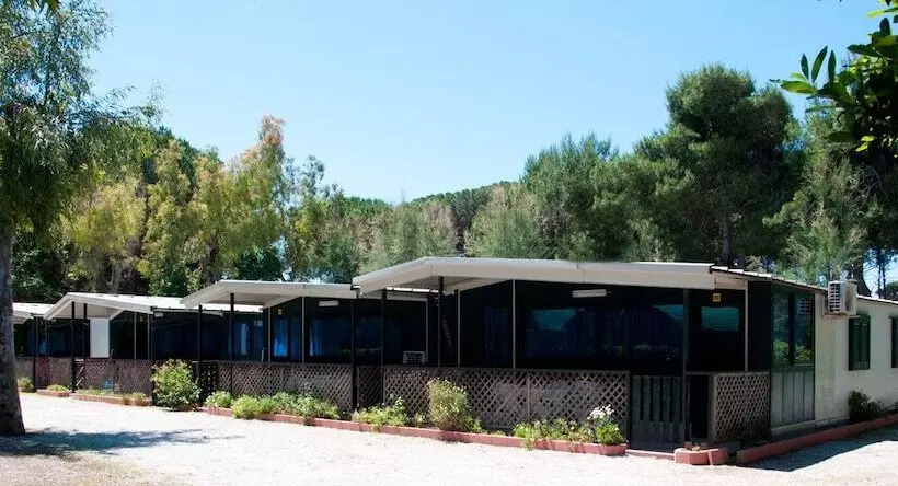 مسافرخانه Camping Poseidonia