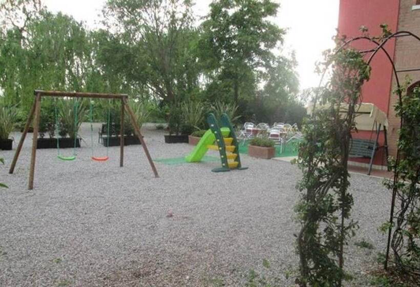 فندق ريفى Agriturismo Quadrifoglio Relax