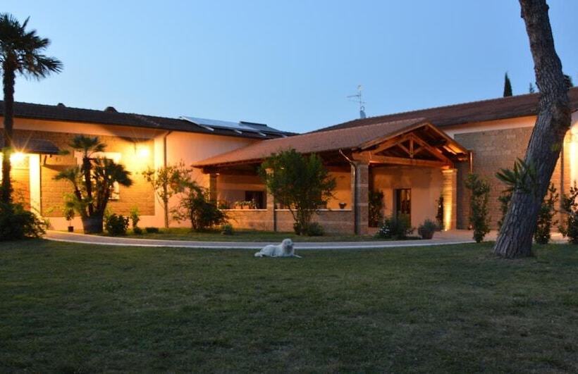 فندق ريفى Fattoria Lucciano