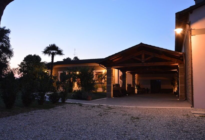 فندق ريفى Fattoria Lucciano