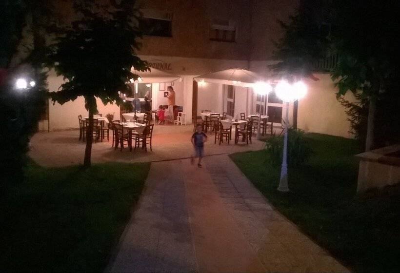 پانسیون Villa Cardinal Apartments