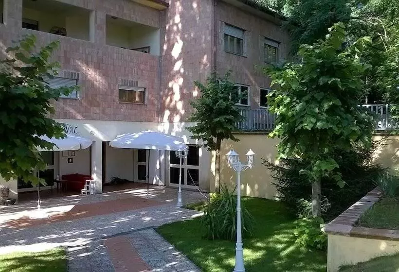 ペンション Villa Cardinal Apartments