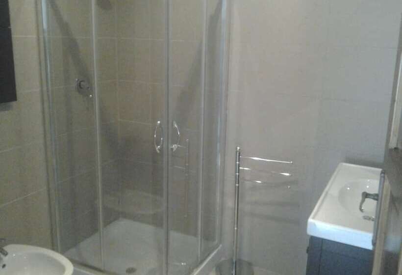 پانسیون Villa Cardinal Apartments