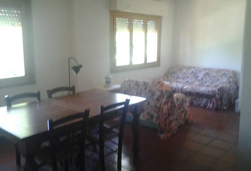 پانسیون Villa Cardinal Apartments